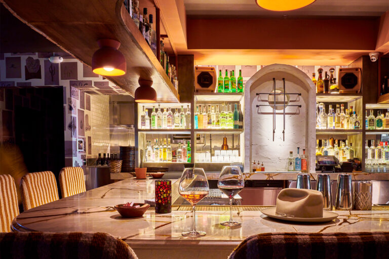 Bar with wine at El Carlos Elegante